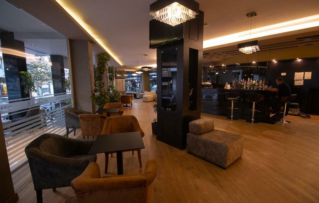 Albanopolis Hotel Tirana Exterior photo